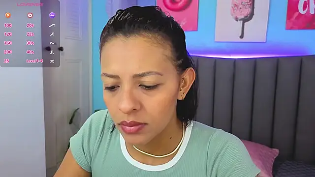 Aria Russo online show from January 2026 03:52:01 PM