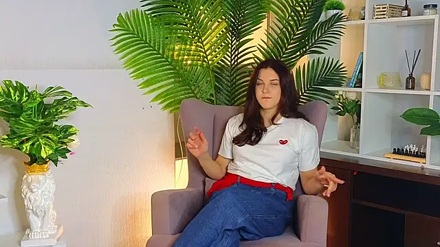 KerriDezalia online show from October 2025 01:58:01 PM