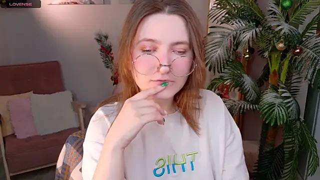 Snapshot of fairy_tara chatting on December 2025 06:39:03 AM fairy tara online show from December 2025 06:39:03 AM