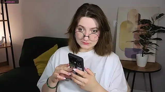 Snapshot of fairy_tara chatting on March 2026 10:10:02 PM fairy tara online show from March 2026 10:10:02 PM