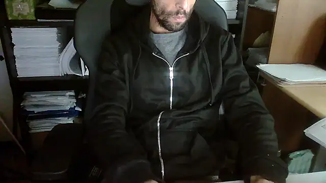 Snapshot of topg84 chatting on October 2025 11:31:02 AM topg84 online show from October 2025 11:31:02 AM