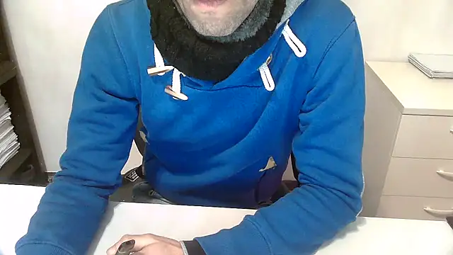 Snapshot of topg84 chatting on December 2025 05:41:02 PM topg84 online show from December 2025 05:41:02 PM