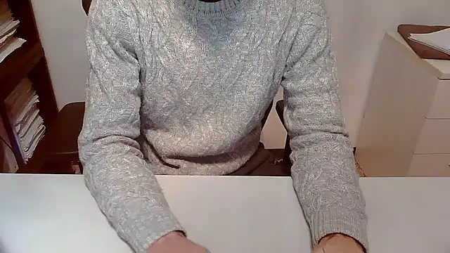 Snapshot of topg84 chatting on December 2025 05:36:01 PM topg84 online show from December 2025 05:36:01 PM