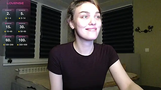 EmiliaRhodes online show from October 2025 10:45:01 PM