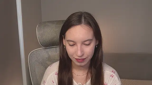 Snapshot of WhyEmmyCry chatting on July 2026 05:40:02 AM WhyEmmyCry online show from July 2026 05:40:02 AM