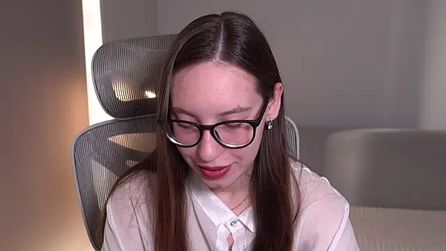 WhyEmmyCry online show from April 2026 05:22:02 AM