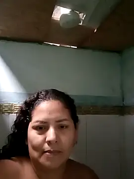 Snapshot of chikis12_ chatting on November 2025 05:56:01 PM chikis12 online show from November 2025 05:56:01 PM