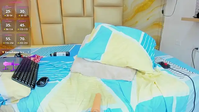 NahomiWalker  online show from December 2025 09:00:01 AM