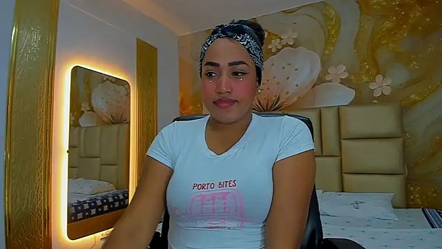 NahomiWalker  online show from January 2026 08:24:01 PM