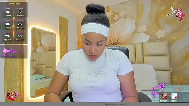 NahomiWalker  online show from February 2026 07:57:02 PM