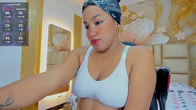 NahomiWalker  online show from March 2026 07:25:02 PM