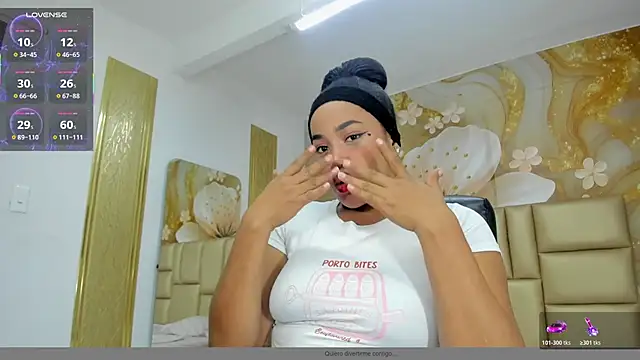 NahomiWalker  online show from February 2026 07:15:01 PM