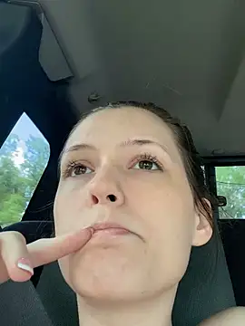 Thedeepwebcutie online show from May 2026 08:40:02 PM