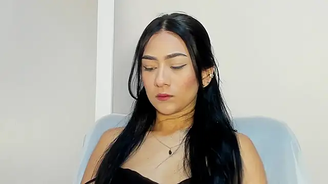 elissaWhite online show from April 2026 12:04:01 AM