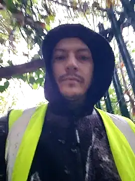 bbyxklaus online show from November 2025 03:17:01 PM