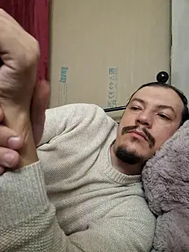 bbyxklaus online show from October 2025 05:57:02 PM