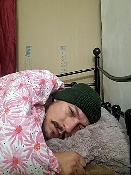 bbyxklaus online show from October 2025 09:26:01 PM