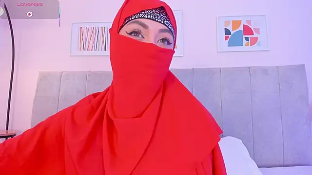 Snapshot of fatiima_ chatting on April 2026 07:04:02 PM fatiima online show from April 2026 07:04:02 PM
