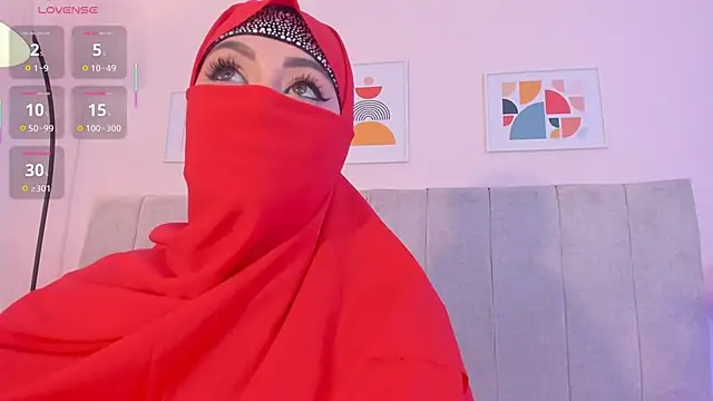 Snapshot of fatiima_ chatting on April 2026 06:10:02 PM fatiima online show from April 2026 06:10:02 PM