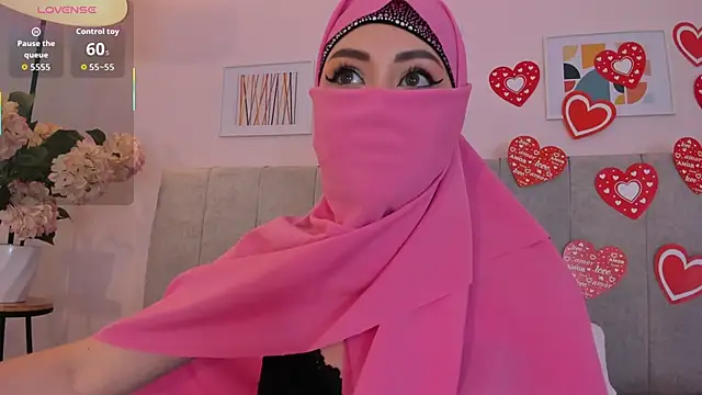 fatiima  online show from February 2026 07:36:01 PM