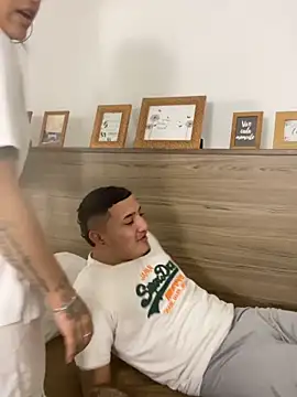 Demon foxes online show from November 2025 07:58:02 PM