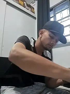 Snapshot of plebis127 chatting on December 2025 10:04:01 PM plebis127 online show from December 2025 10:04:01 PM