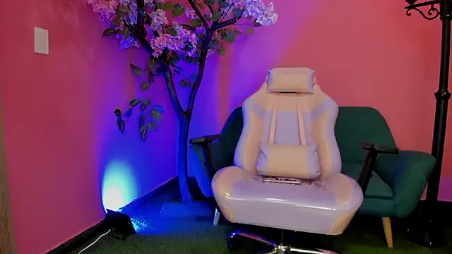 ArohomLester online show from February 2026 01:33:02 PM