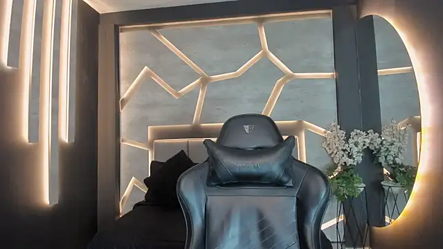 ArohomLester online show from November 2025 11:03:02 AM