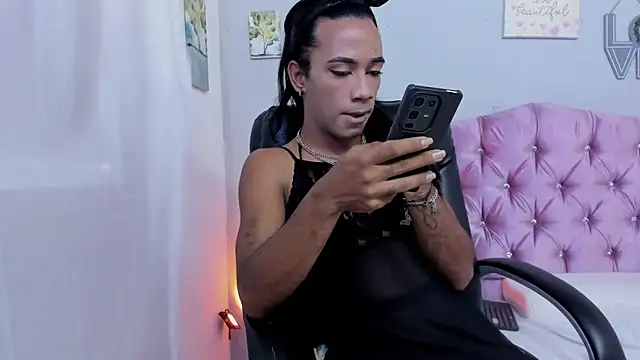 The Latin Lover online show from October 2025 12:48:02 PM