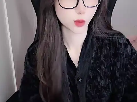 -Alicee- online show from November 2025 03:17:01 AM