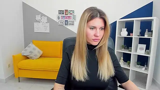 Snapshot of AryaAltkerer chatting on February 2026 01:23:01 PM AryaAltkerer online show from February 2026 01:23:01 PM