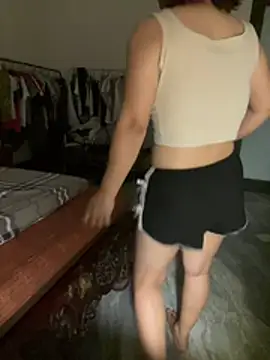HinayLa online show from May 2026 05:33:02 PM