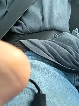 Snapshot of SirDirty34 chatting on November 2025 11:19:02 PM SirDirty34 online show from November 2025 11:19:02 PM