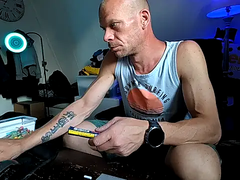 Kinky Play1 online show from June 2026 07:02:01 PM