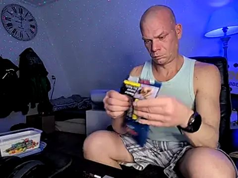 Kinky Play1 online show from February 2026 07:58:01 PM