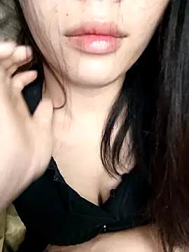 Fish yellow online show from November 2025 10:13:02 PM