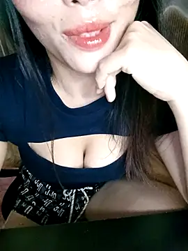 Fish yellow online show from November 2025 12:47:02 AM