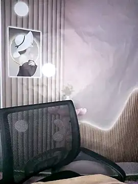 Fish yellow online show from November 2025 03:34:02 PM