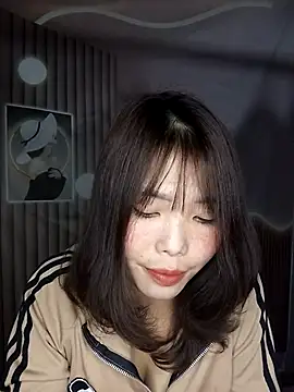 Fish yellow online show from December 2025 01:02:02 PM