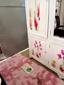 Fish yellow online show from November 2025 02:23:02 AM