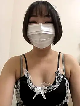 Yurika oO online show from November 2025 11:15:01 AM