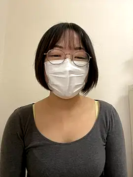 Yurika oO online show from November 2025 02:32:02 AM