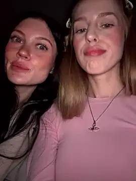 kira mia online show from January 2026 04:21:02 PM