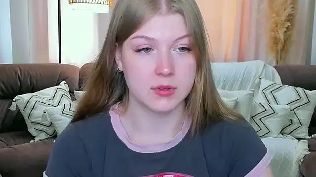 Stella Light online show from April 2026 12:39:01 PM