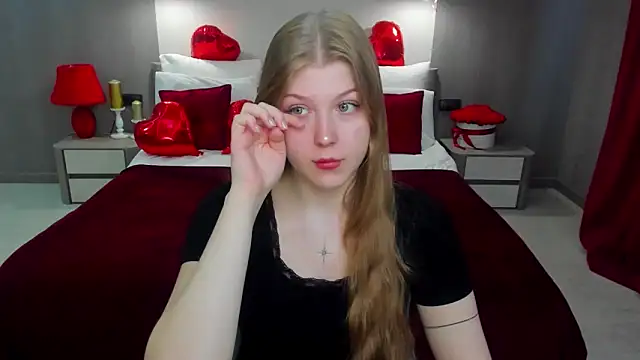 Stella Light online show from March 2026 11:48:02 AM