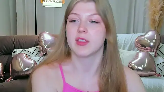 Stella Light online show from April 2026 07:20:02 PM