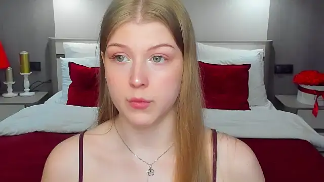 Stella Light online show from May 2026 11:40:02 AM