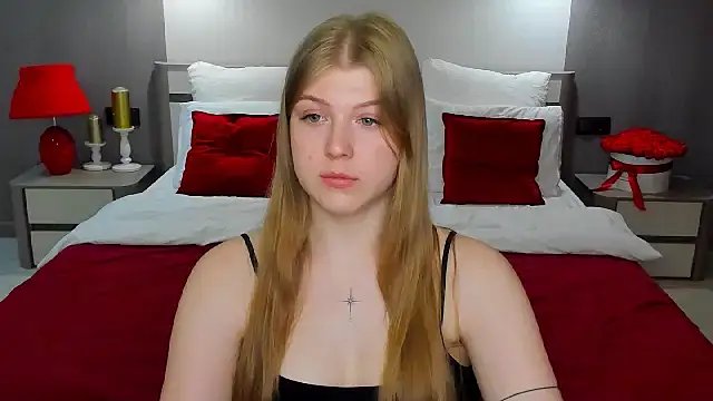 Snapshot of Stella_Light chatting on June 2026 06:57:01 AM Stella Light online show from June 2026 06:57:01 AM
