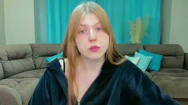 Stella Light online show from November 2025 04:28:01 AM