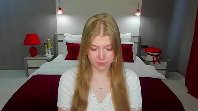 Snapshot of Stella_Light chatting on July 2026 12:11:02 PM Stella Light online show from July 2026 12:11:02 PM
